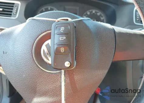 2011 Volkswagen Jetta 2.5L Se from USA, damaged, VIN 3VWDX7AJ3BM342696